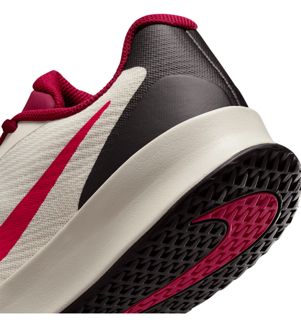 Кроссовки женские Nike VAPOR LITE 3 HC cream/red