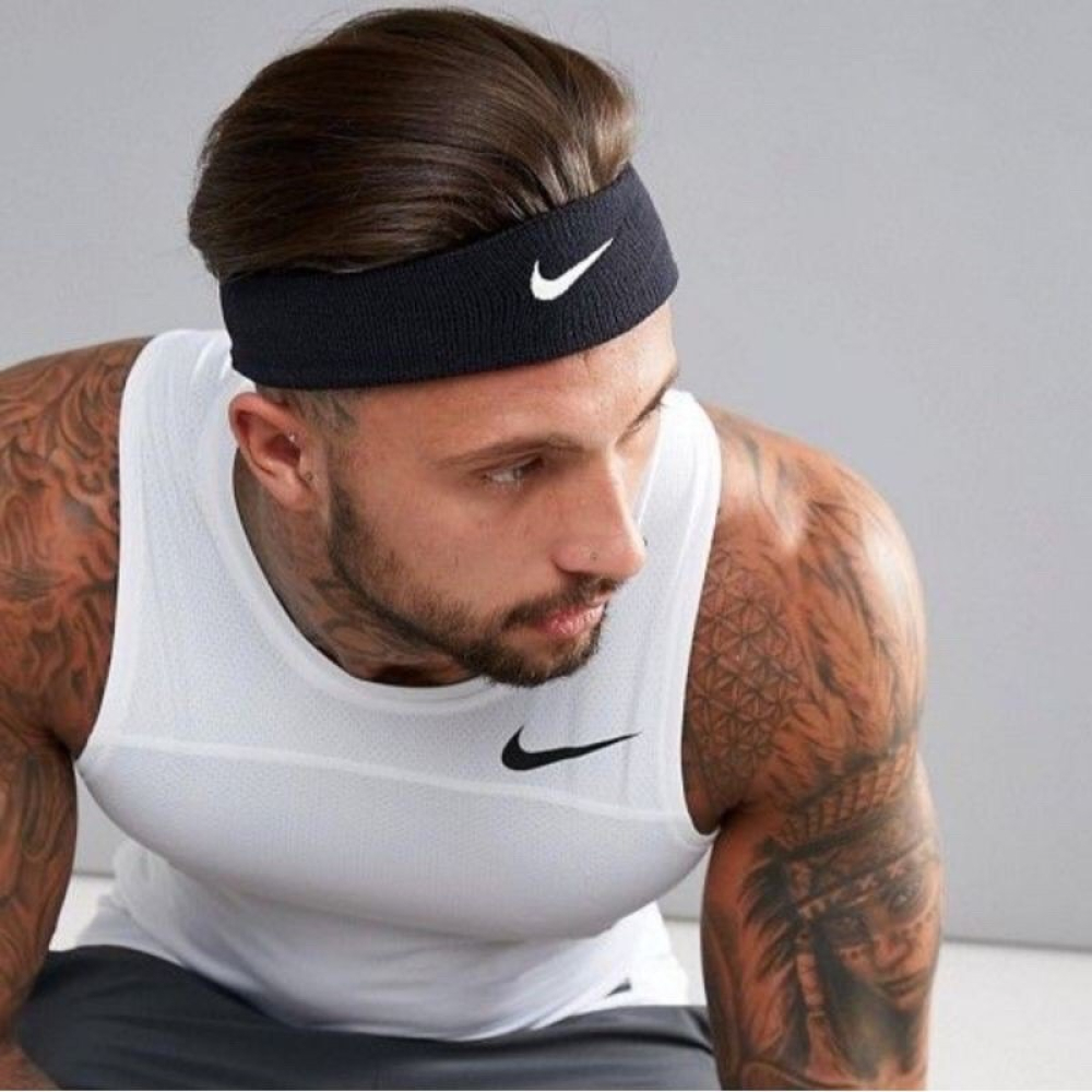 Повязка NIKE SWOOSH HEADBAND BLACK/WHITE OSFM N.NN.07.010.OS Повязка NIKE SWOOSH HEADBAND BLACK/WHITE OSFM N.NN.07.010.OS