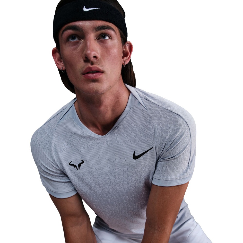 Мужская футболка Nike RAFA M NKCT DFADV SS TOP grey FD5409-058 Мужская футболка Nike RAFA M NKCT DFADV SS TOP grey FD5409-058