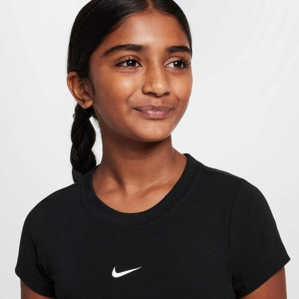 Футболка детская Nike G NSW TEE SS Slim Mod Crop Black HF7010-010 Футболка детская Nike G NSW TEE SS Slim Mod Crop Black HF7010-010