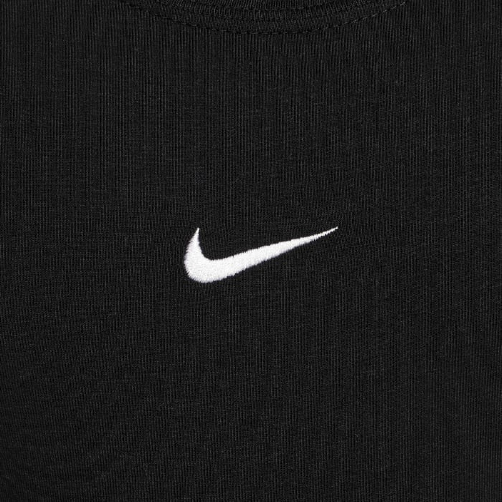 Футболка детская Nike G NSW TEE SS Slim Mod Crop Black HF7010-010 Футболка детская Nike G NSW TEE SS Slim Mod Crop Black HF7010-010