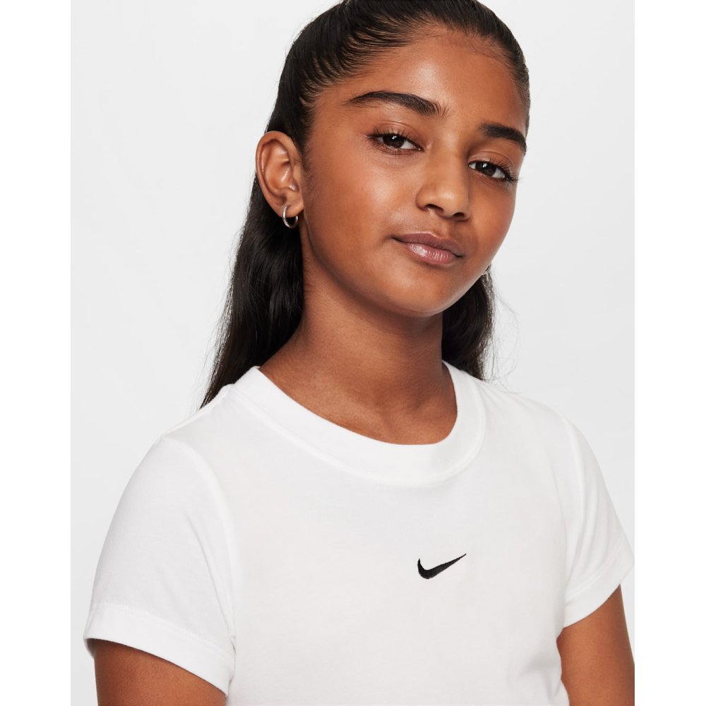 Футболка детская Nike G NSW TEE SS Slim Mod Crop white HF7010-100 Футболка детская Nike G NSW TEE SS Slim Mod Crop white HF7010-100
